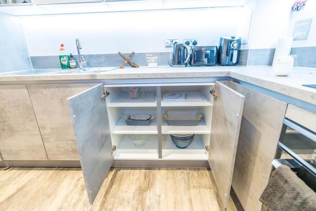 Escape - Unwind In Style Barking (Greater London)